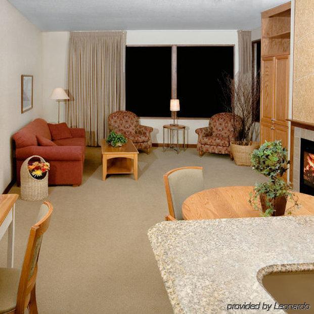 Cedar River Village Bellaire Room photo