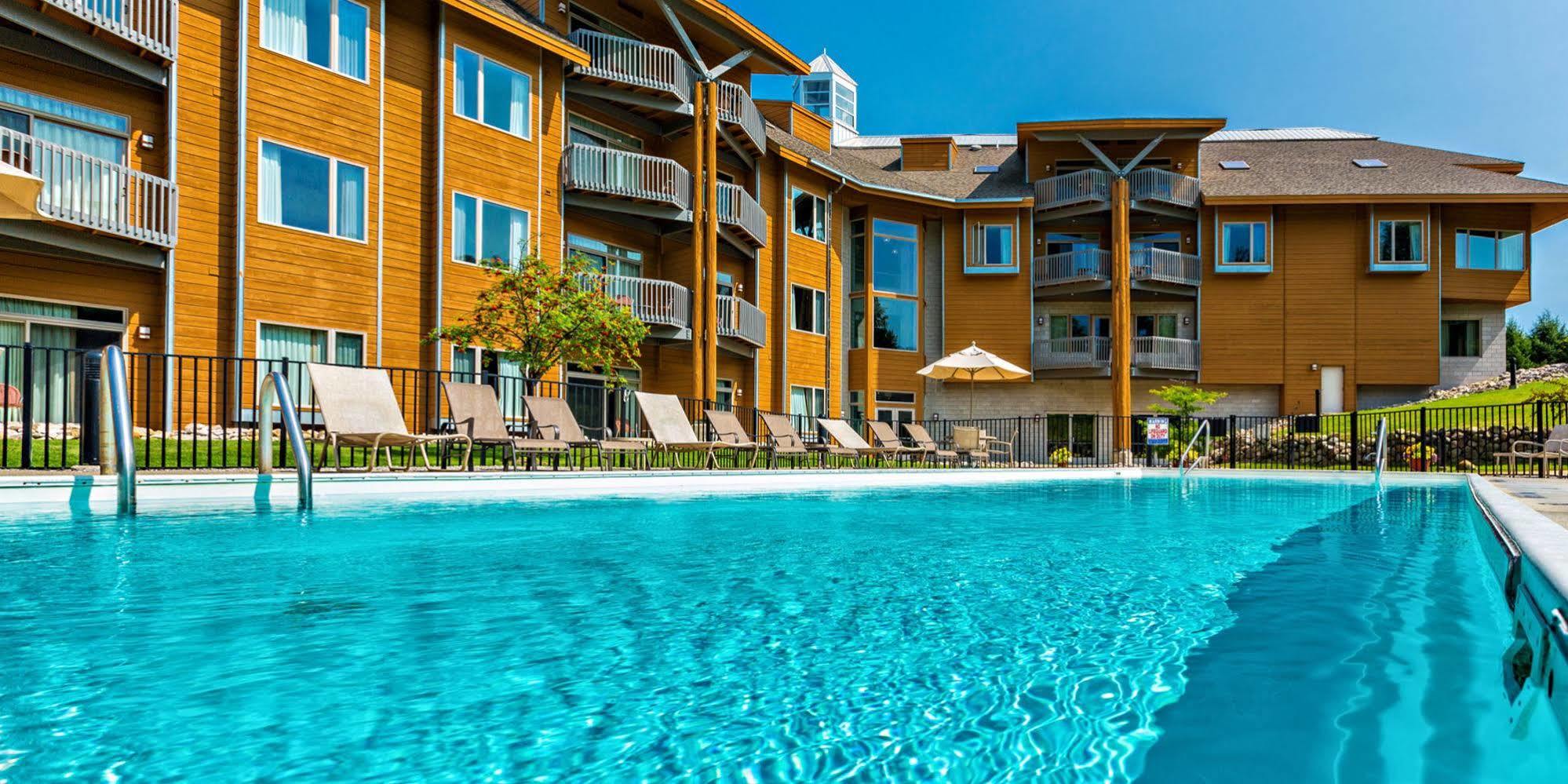 Cedar River Village Bellaire Exterior photo